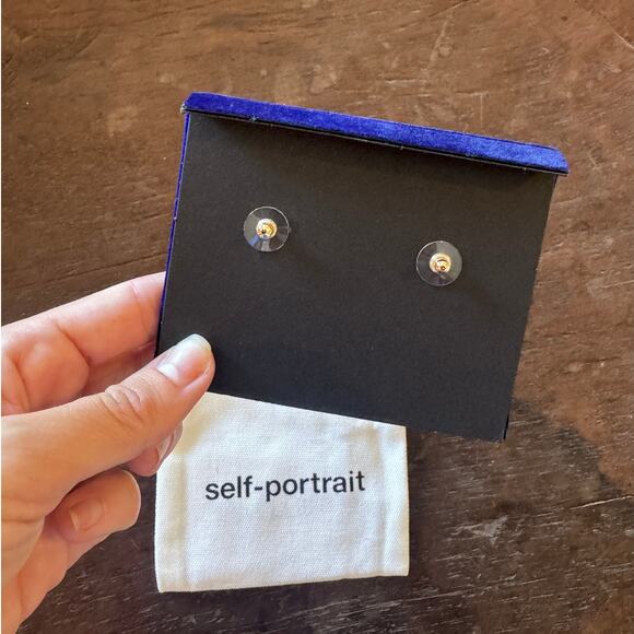 Self-Portrait Gold Ridged Earrings - Picture 6 of 7